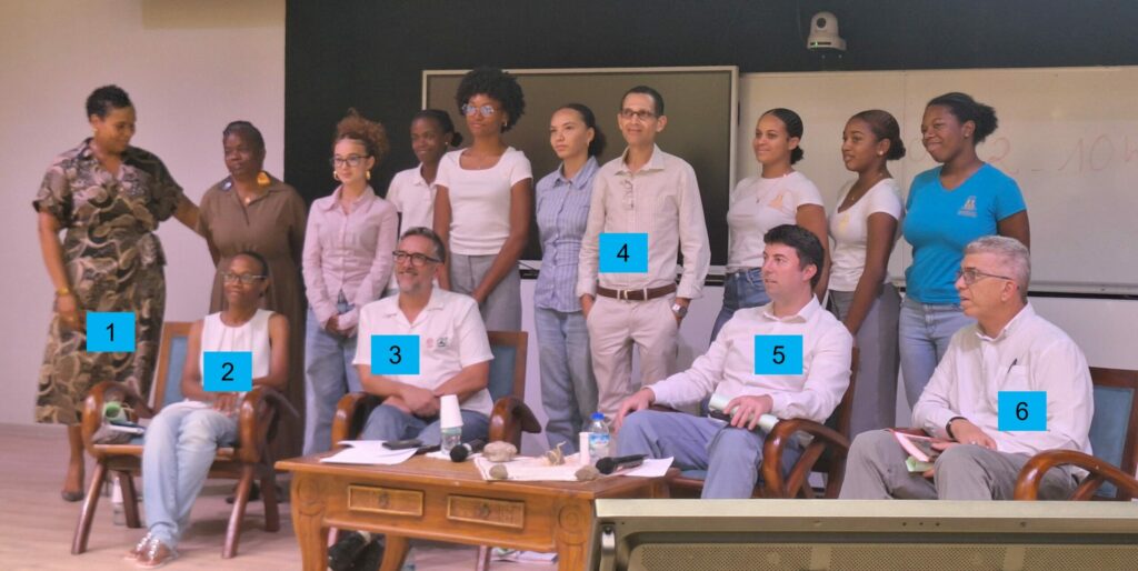 Etudiants et acteurs scientifiques, institutionnels et éducatifs.